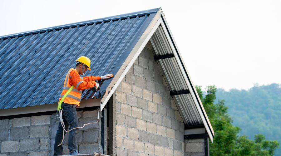 Professional gutter cleaning in Bernard, ME